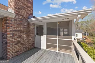 1055 Hunterhill Dr, Roswell, GA 30075 - Photo 35