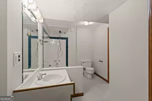 1055 Hunterhill Dr, Roswell, GA 30075 - Photo 69