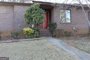 1517 Stoneleigh Way, Stone Mountain, GA 30088 - Photo 1