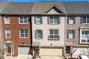 5727 Pine Oak Dr, Peachtree Corners, GA 30092 - Photo 3