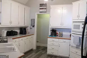 2534 Cedar Way, Loganville, GA 30052 - Photo 7