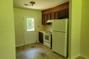 250 Lake Dr, Milledgeville, GA 31061 - Photo 13