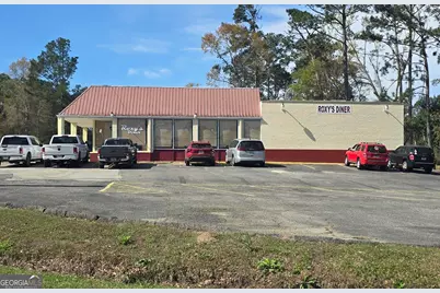 448 S State Street, Lyons, GA 30436 - Photo 1
