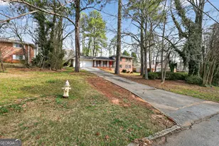 4050 Indian Lake Circle, Stone Mountain, GA 30083 - Photo 29
