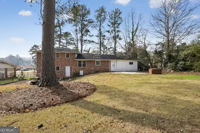 4050 Indian Lake Circle, Stone Mountain, GA 30083 - Photo 31