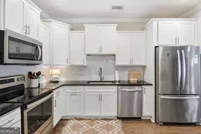 203 Mariners Circle, Saint Simons, GA 31522 - Photo 9