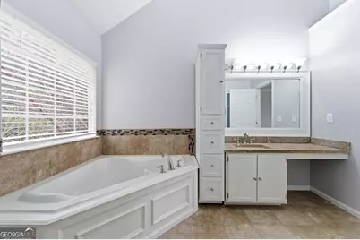 9360 Carnes Crossing Circle, Jonesboro, GA 30236 - Photo 21