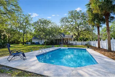 113 Serenoa Drive, Brunswick, GA 31523 - Photo 7