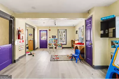 993 Forest Avenue, Forest Park, GA 30297 - Photo 9