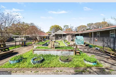 993 Forest Avenue, Forest Park, GA 30297 - Photo 19