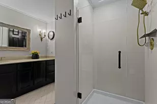 3638 Peachtree Rd NE, Atlanta, GA 30319 - Photo 17