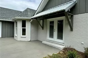 210 Sugar Maple St, Jesup, GA 31545 - Photo 5