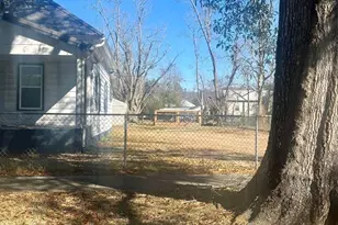 506 Washington Ave, Waycross, GA 31501 - Photo 21