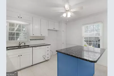 765 Swamp Creek Drive, Jonesboro, GA 30238 - Photo 7