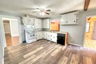 129 Mallory Dr, Lagrange, GA 30241 - Photo 13