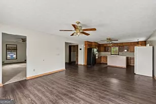 512 Terry Dr, Griffin, GA 30223 - Photo 5