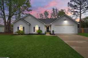 161 Timber Ridge Dr, Brunswick, GA 31525 - Photo 1