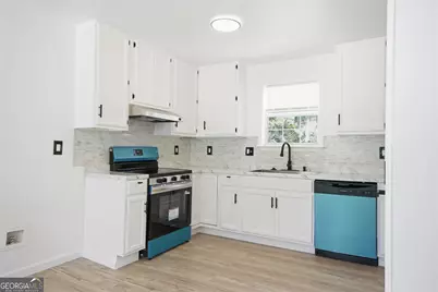 1023 James Cross Avenue, Albany, GA 31721 - Photo 5