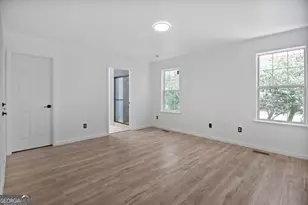 1023 James Cross Ave, Albany, GA 31721 - Photo 9