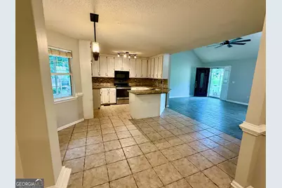 130 Lakefront Drive, Covington, GA 30016 - Photo 5