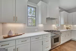 172 Forest Berry Ct, Newnan, GA 30265 - Photo 17