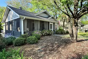 141 York St, Clarkesville, GA 30523 - Photo 3