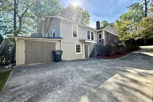 141 York St, Clarkesville, GA 30523 - Photo 5