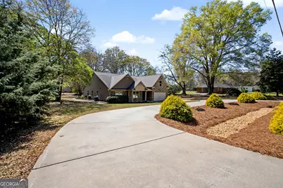 340 Grady Avenue, Fayetteville, GA 30214 - Photo 3