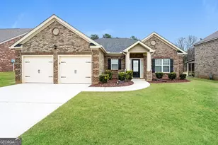 3217 Alhambra Cir, Hampton, GA 30228 - Photo 1