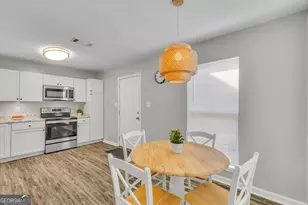 1223 E Waldburg St, Savannah, GA 31404 - Photo 5