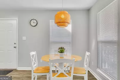 1223 E Waldburg Street, Savannah, GA 31404 - Photo 11