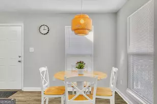 1223 E Waldburg St, Savannah, GA 31404 - Photo 11