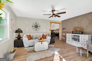 288 Bradfield Dr, Lagrange, GA 30240 - Photo 9