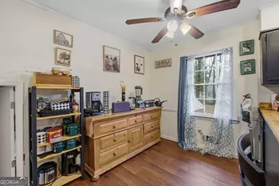 957 Rowland Road, Stone Mountain, GA 30083 - Photo 9