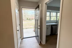 402 Ginger Cir, Lagrange, GA 30240 - Photo 5