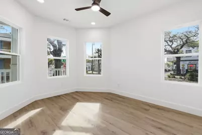 422 W 42nd Street, Savannah, GA 31401 - Photo 9