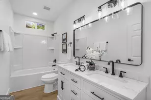 422 W 42nd St, Savannah, GA 31401 - Photo 35