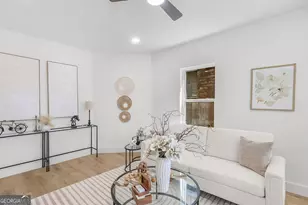 422 W 42nd St, Savannah, GA 31401 - Photo 7
