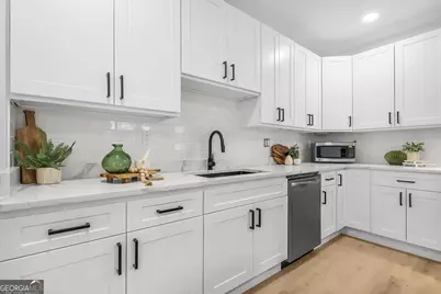 422 W 42nd Street, Savannah, GA 31401 - Photo 25