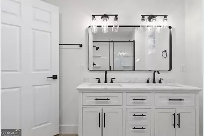 422 W 42nd Street, Savannah, GA 31401 - Photo 23