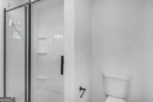 422 W 42nd St, Savannah, GA 31401 - Photo 15