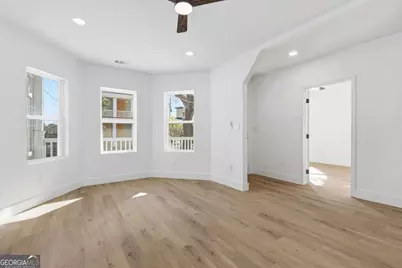 422 W 42nd Street, Savannah, GA 31401 - Photo 5