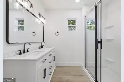 422 W 42nd Street, Savannah, GA 31401 - Photo 17