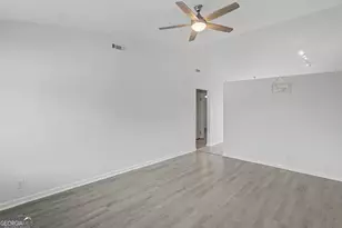 910 Brett Dr, Hinesville, GA 31313 - Photo 3