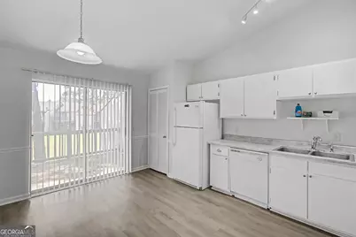 910 Brett Drive #APT 132, Hinesville, GA 31313 - Photo 7