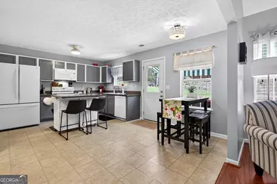 217 Farmbrook Parkway, Stockbridge, GA 30281 - Photo 21