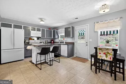 217 Farmbrook Parkway, Stockbridge, GA 30281 - Photo 23