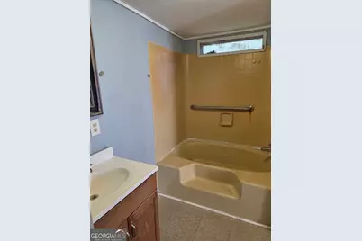 340 Browns Road, Winder, GA 30680 - Photo 17