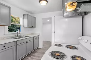 803 Crestwood Terrace, Warner Robins, GA 31088 - Photo 5