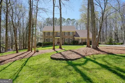 235 Oak Leaf Circle, Roswell, GA 30075 - Photo 1